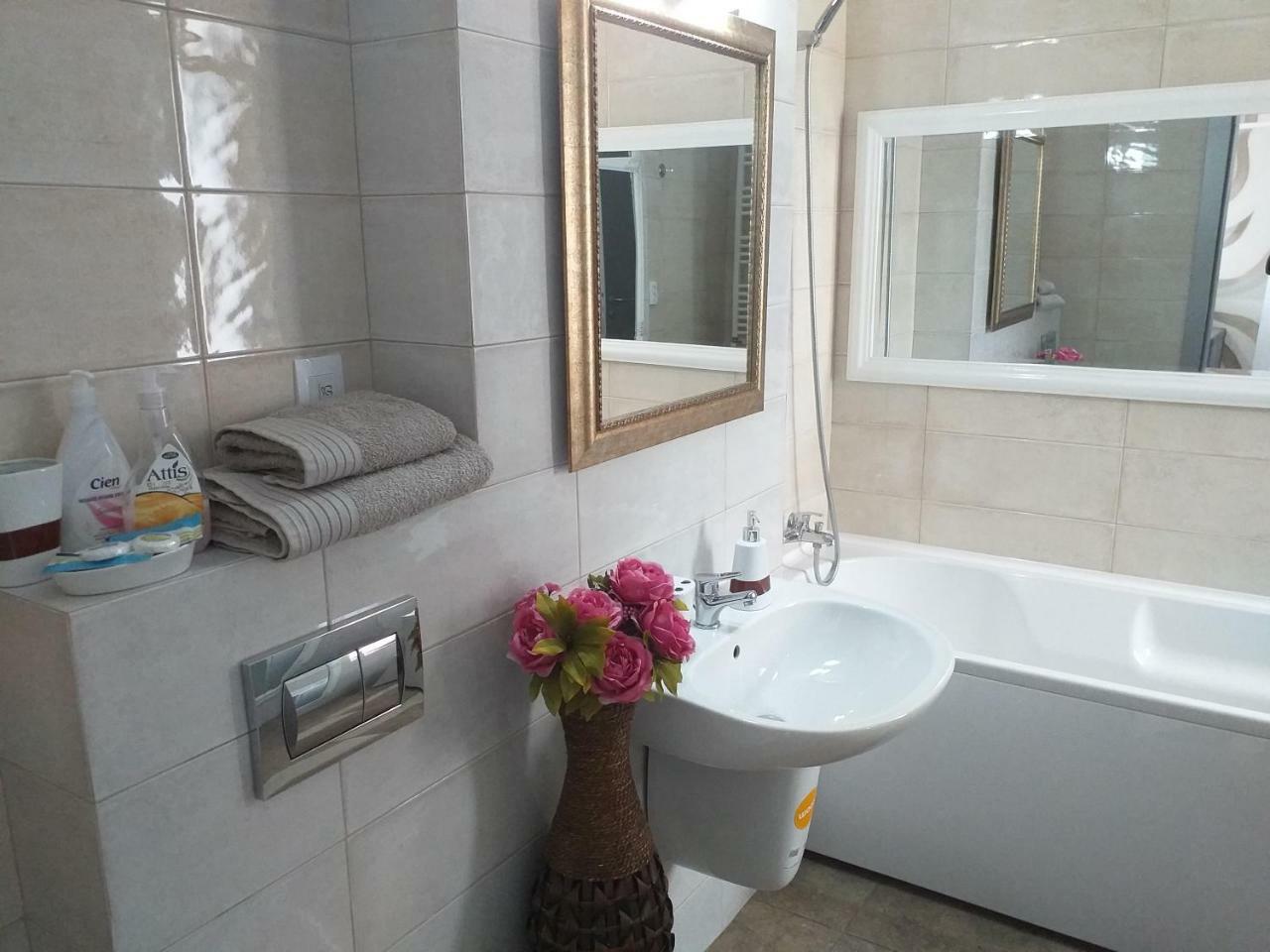Apartmán Downtown "Rendez-Vous" Luxury Bacău Exteriér fotografie