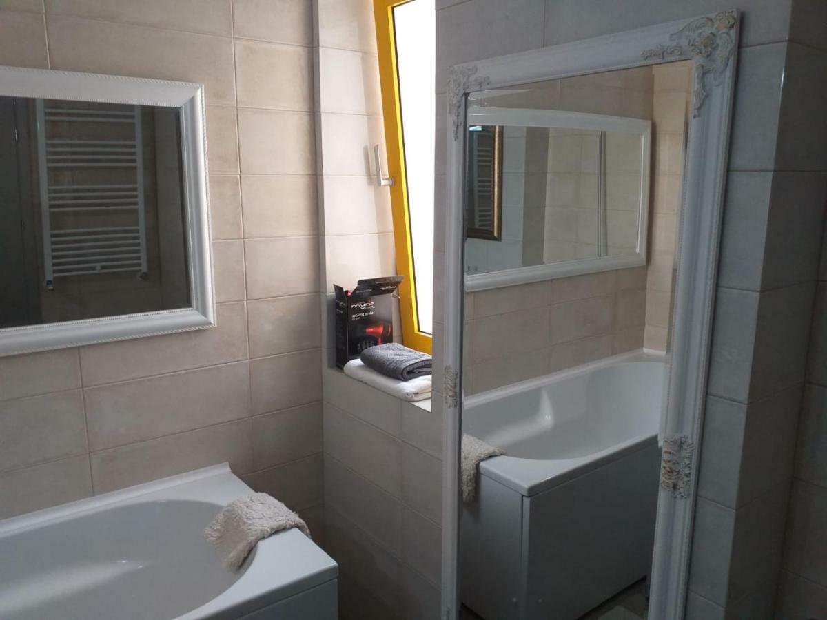 Apartmán Downtown "Rendez-Vous" Luxury Bacău Exteriér fotografie